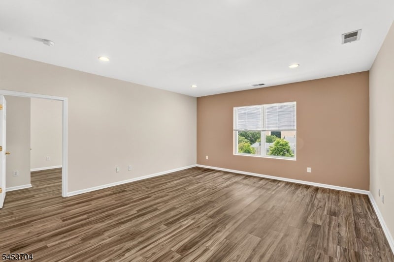 62-64 W Main St 204