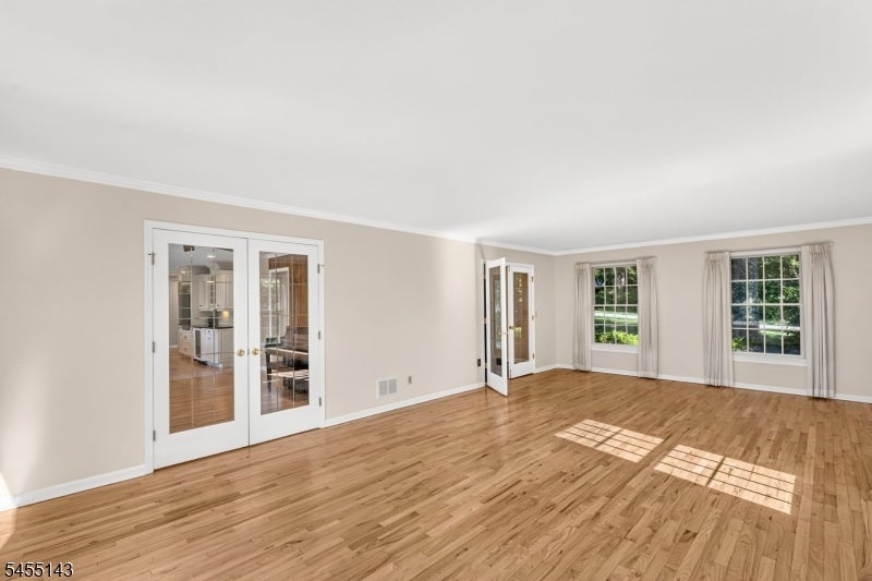 6 Heather Hill Way