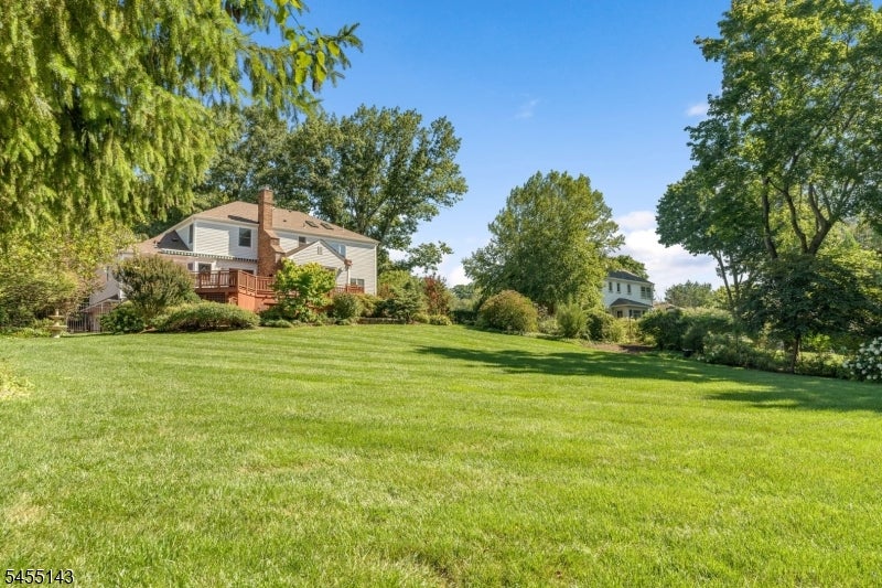 6 Heather Hill Way