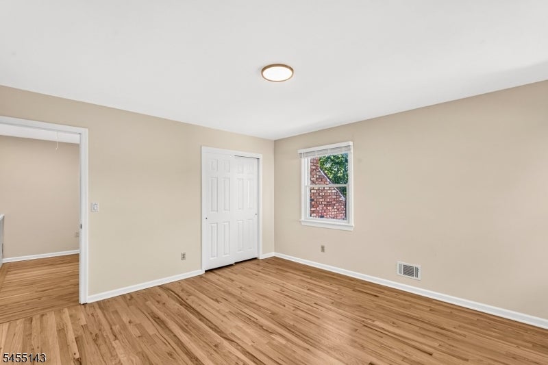 6 Heather Hill Way
