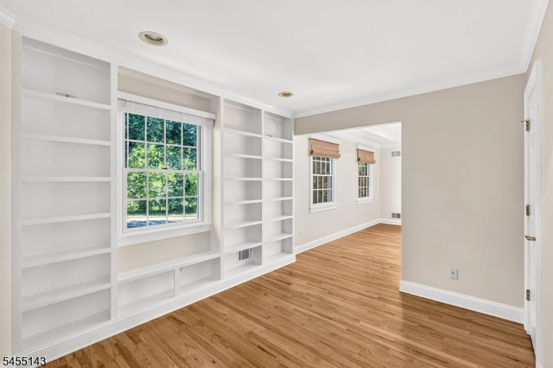 6 Heather Hill Way