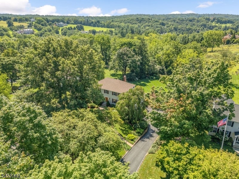 6 Heather Hill Way