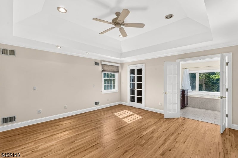 6 Heather Hill Way