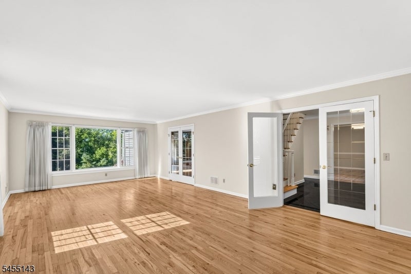 6 Heather Hill Way