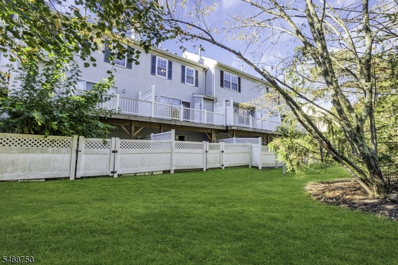 1903 Bayley Court