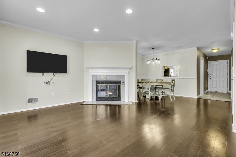 1903 Bayley Court