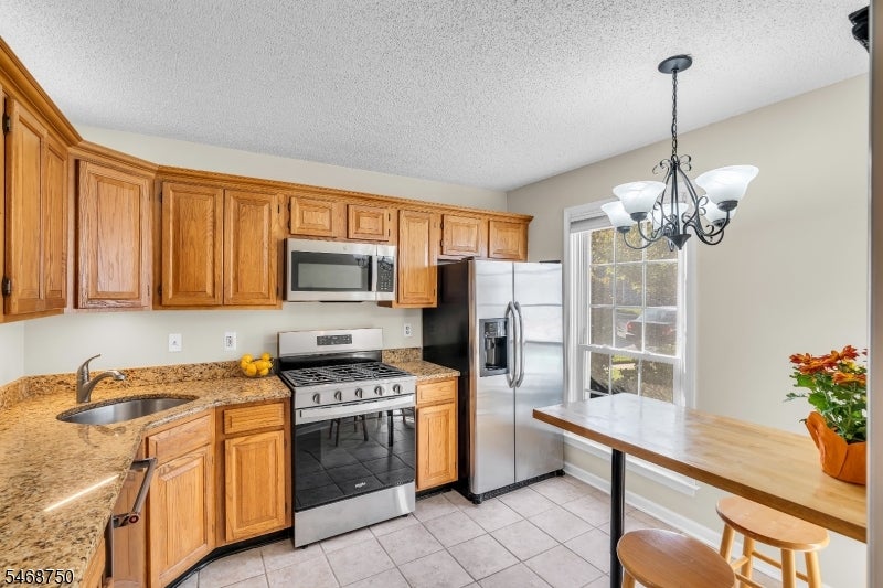 1903 Bayley Court