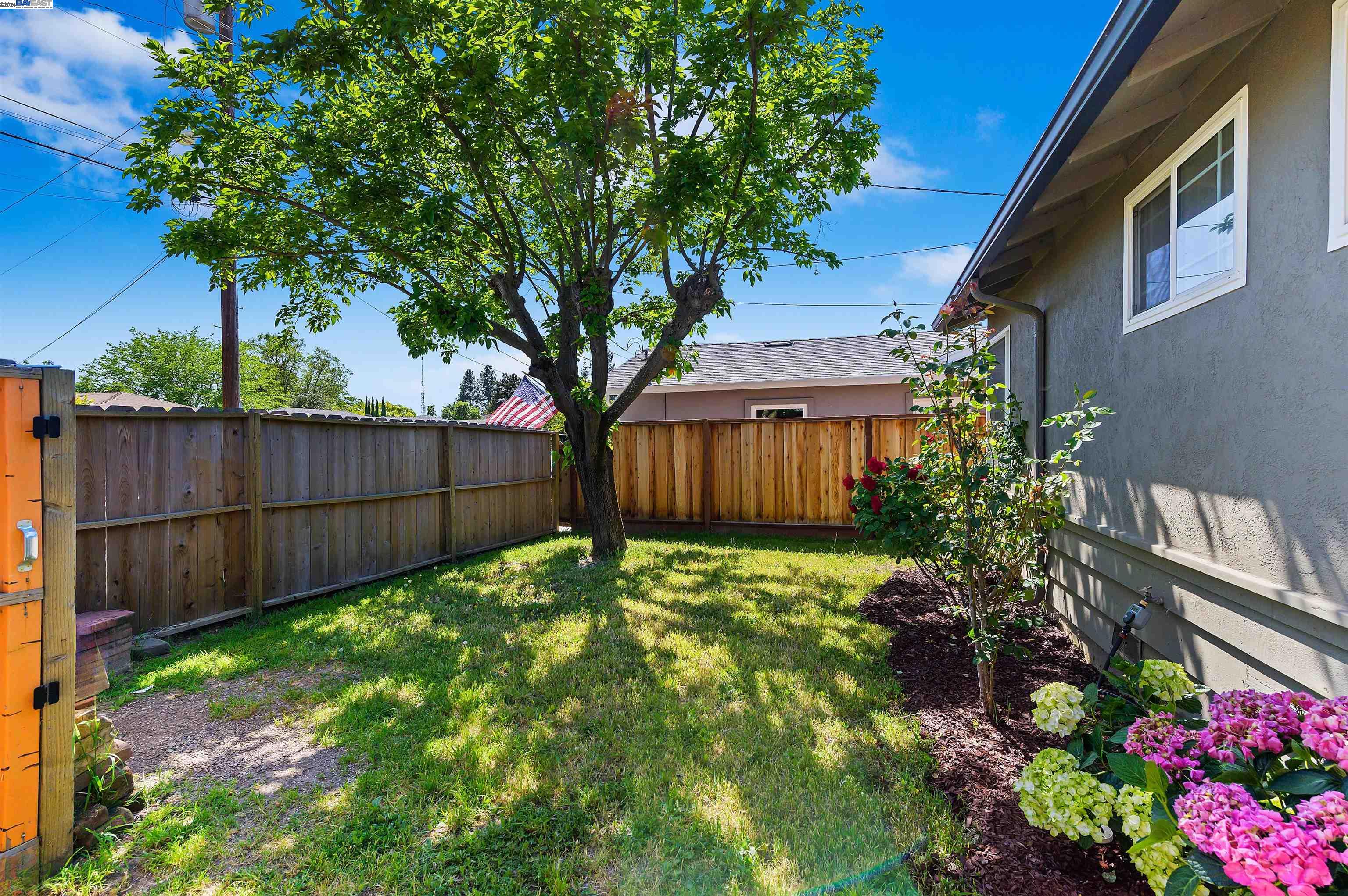 4294 Amherst Way