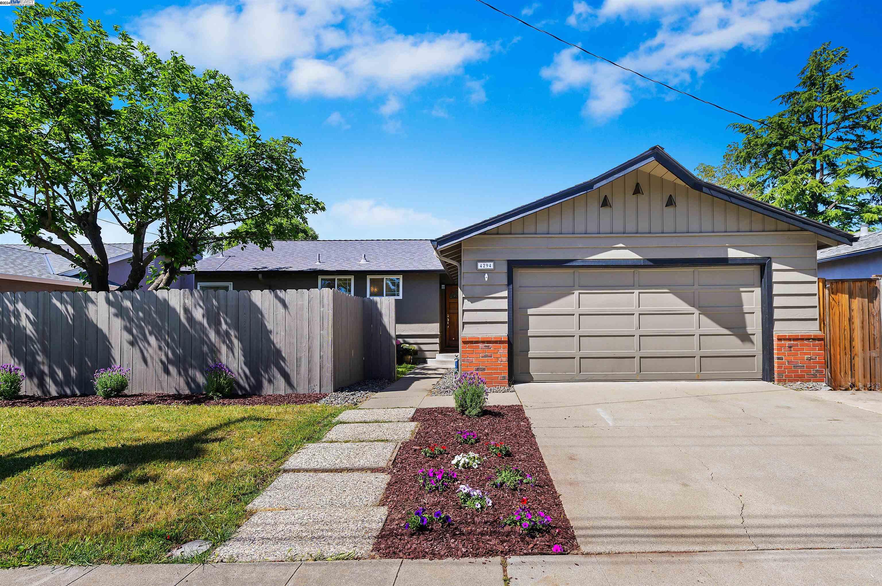 4294 Amherst Way