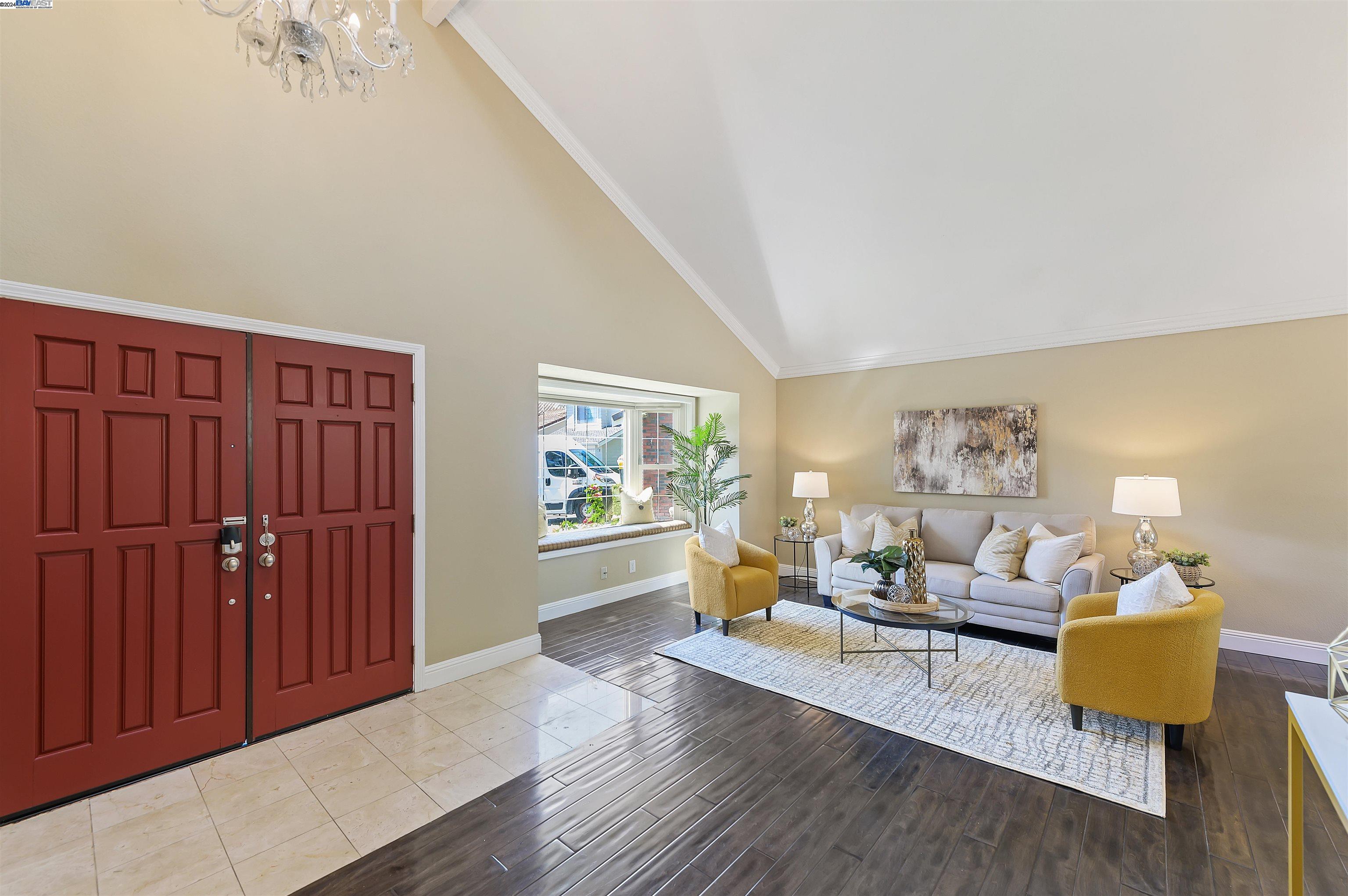 6738 Paseo Catalina