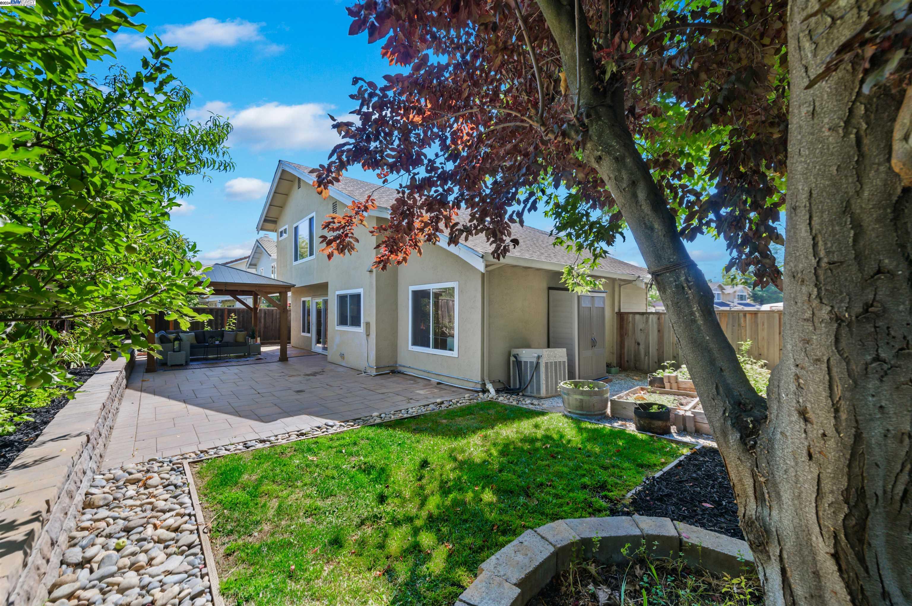 6738 Paseo Catalina