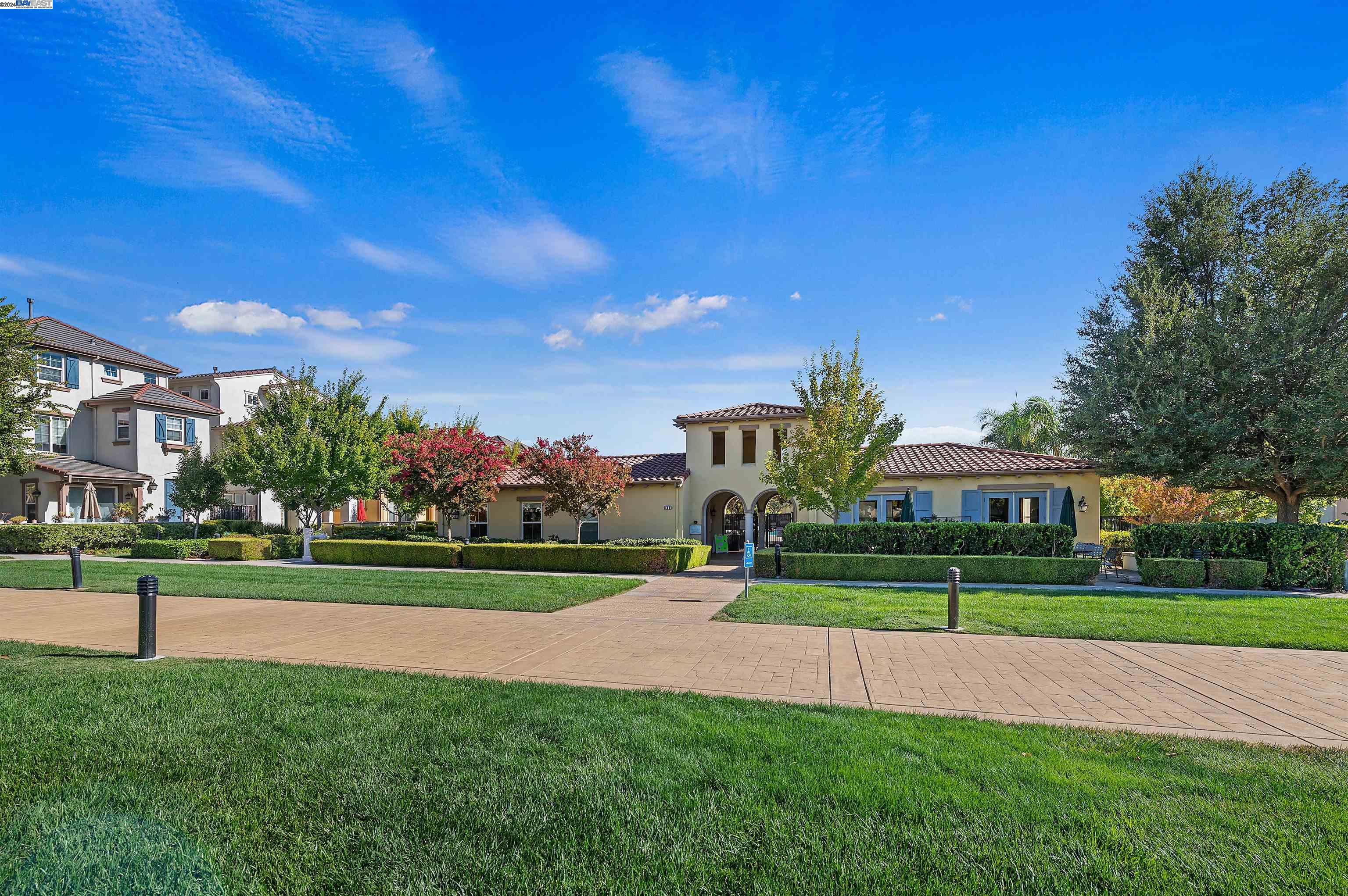 524 Dovecote Ln # 2