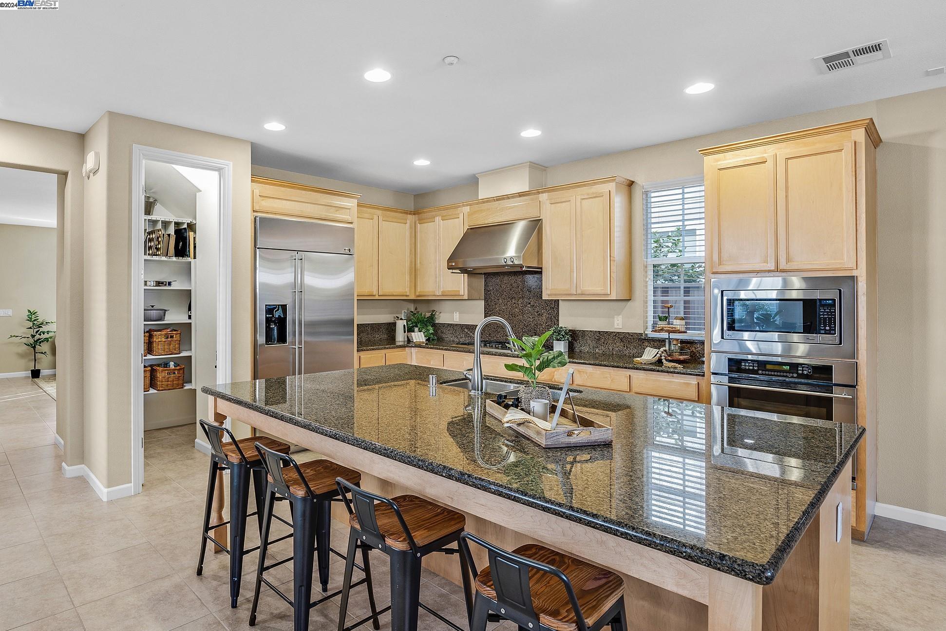 2975 Rivers Bend Cir