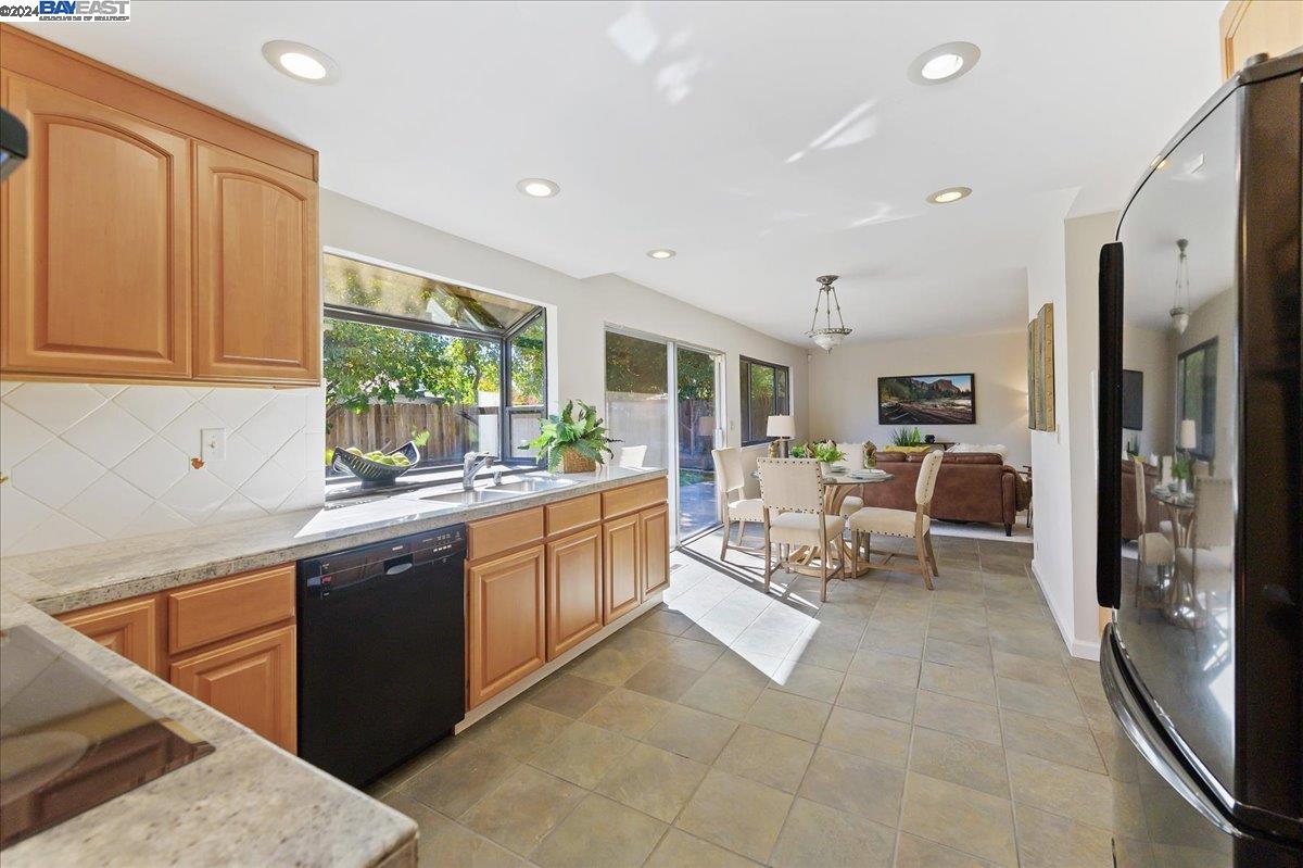 3046 Montevideo Dr