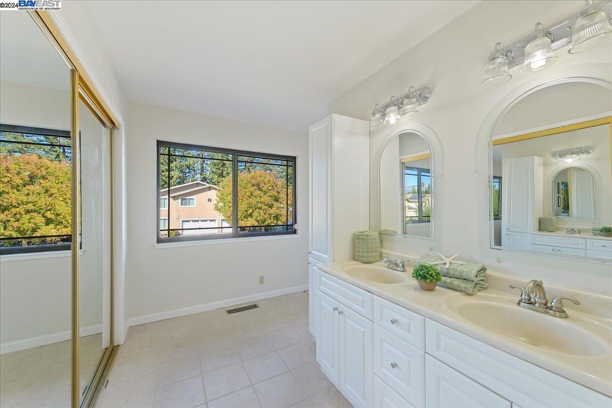 3046 Montevideo Dr
