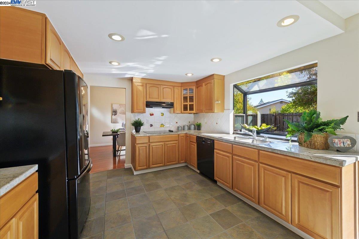 3046 Montevideo Dr