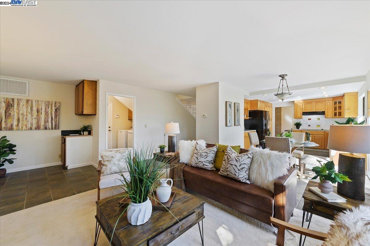 3046 Montevideo Dr