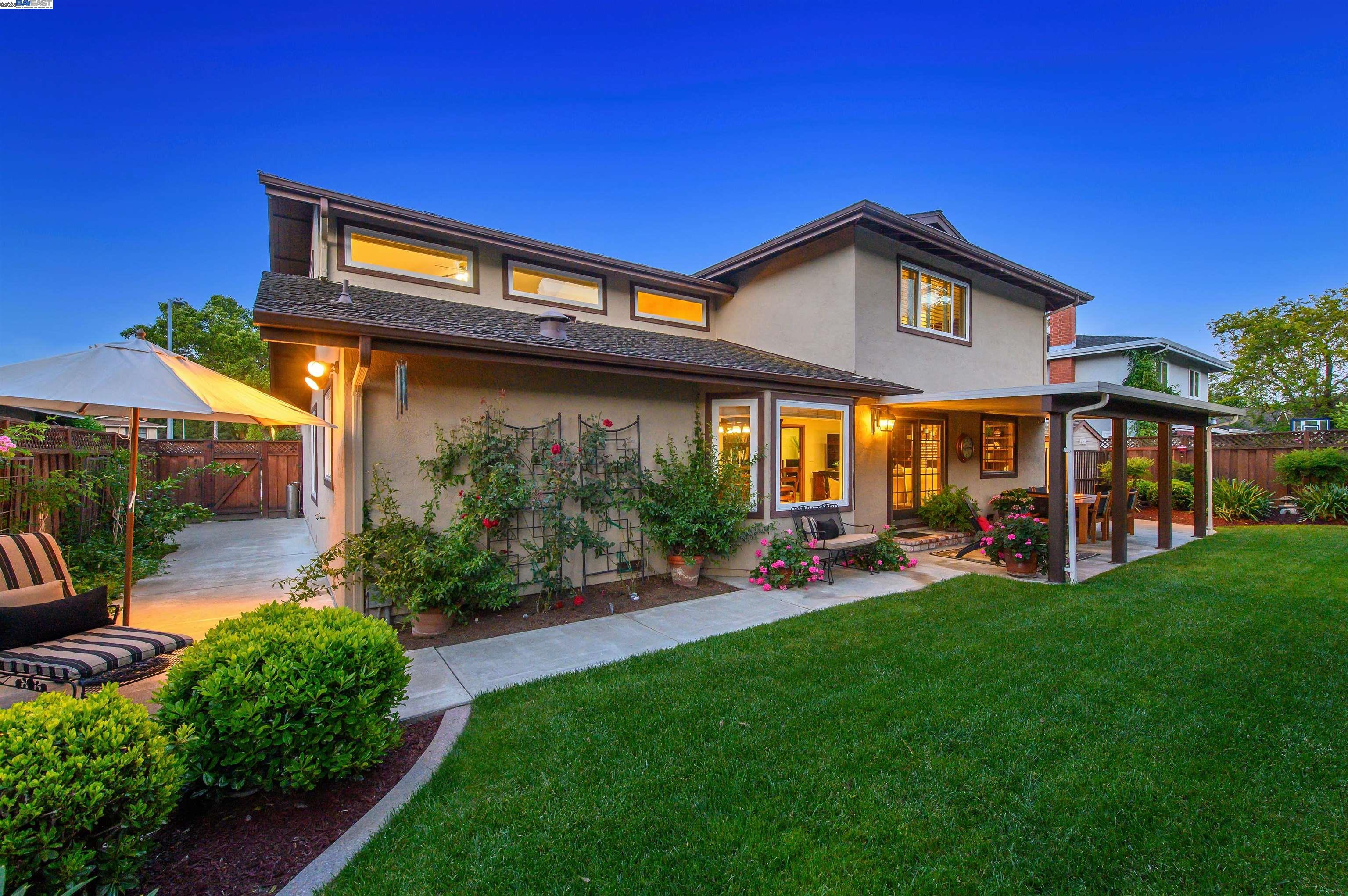 2612 Camino Segura