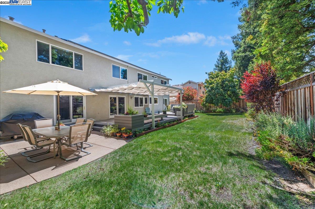 3228 Clifford Cir
