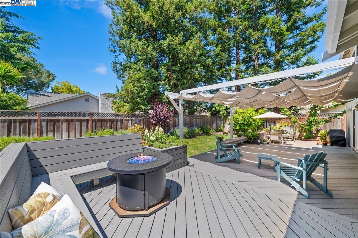 3228 Clifford Cir