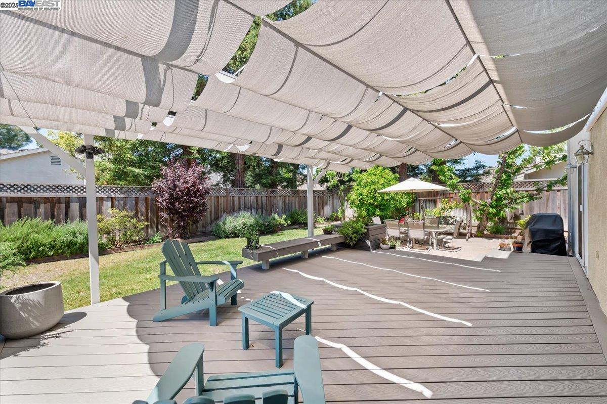 3228 Clifford Cir