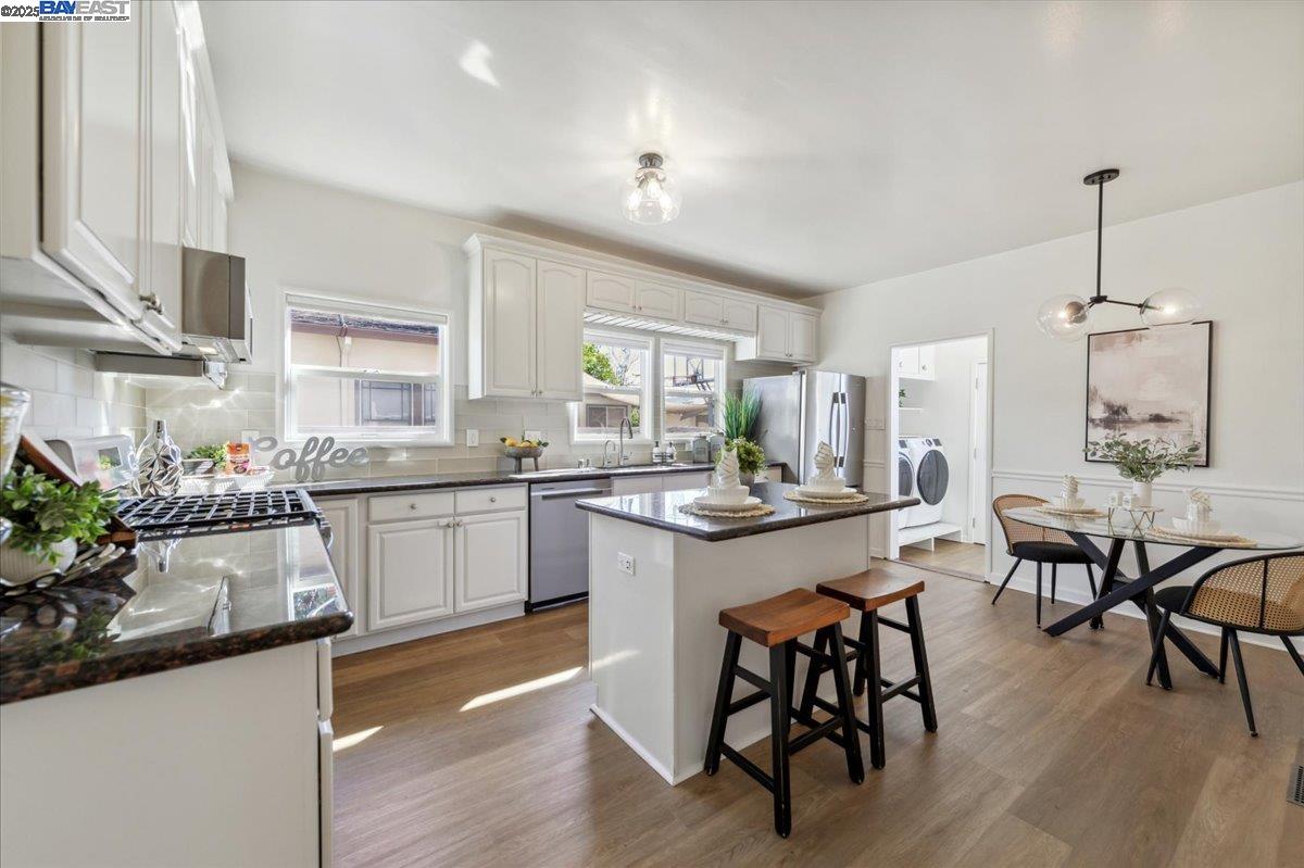 2542 Fourth St, Livermore