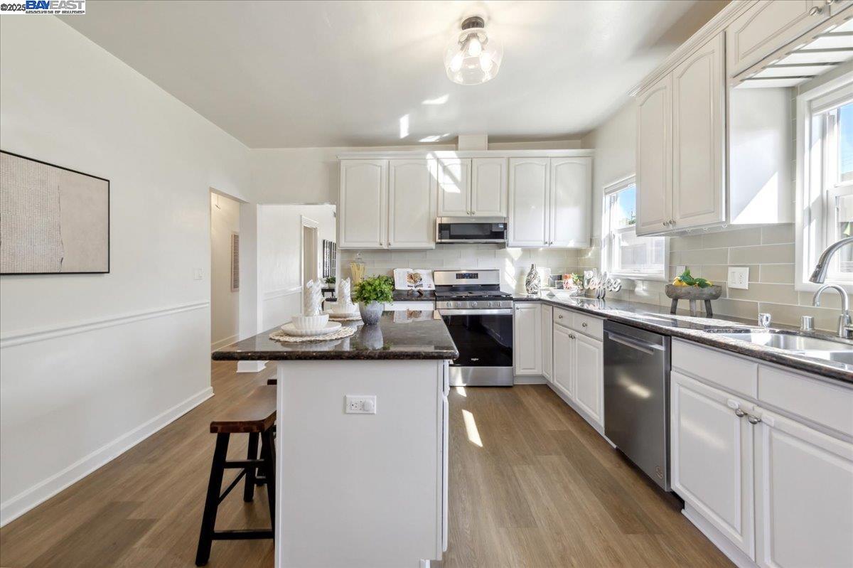 2542 Fourth St, Livermore