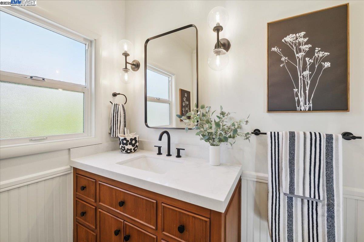 2542 Fourth St, Livermore