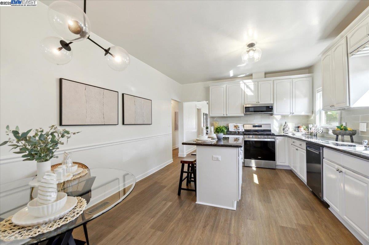 2542 Fourth St, Livermore