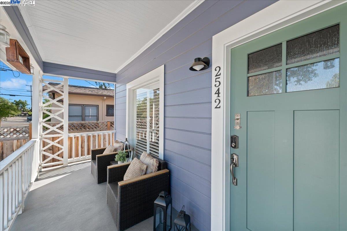 2542 Fourth St, Livermore