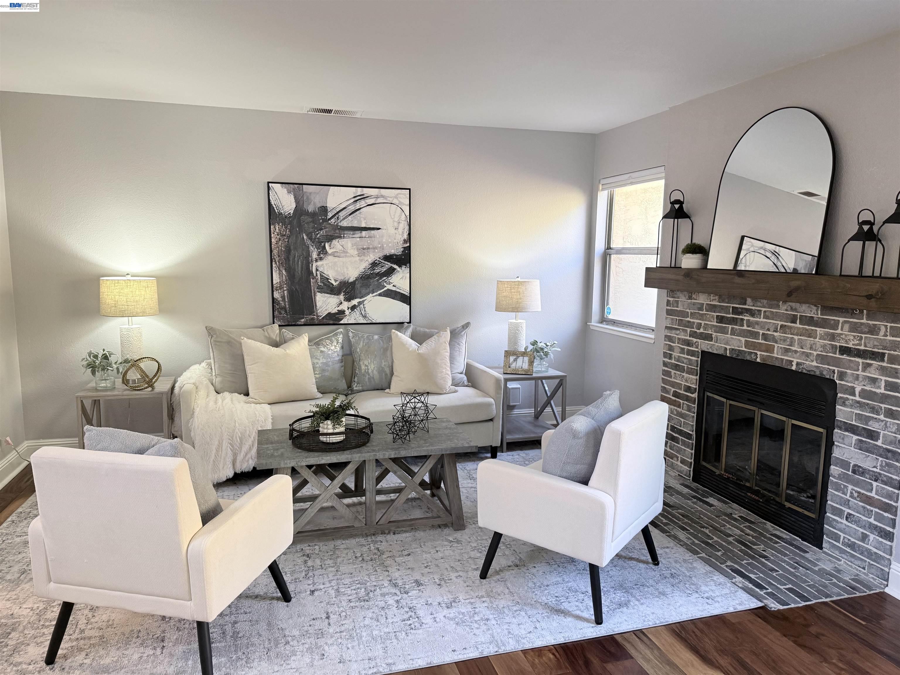 132 Mission Dr