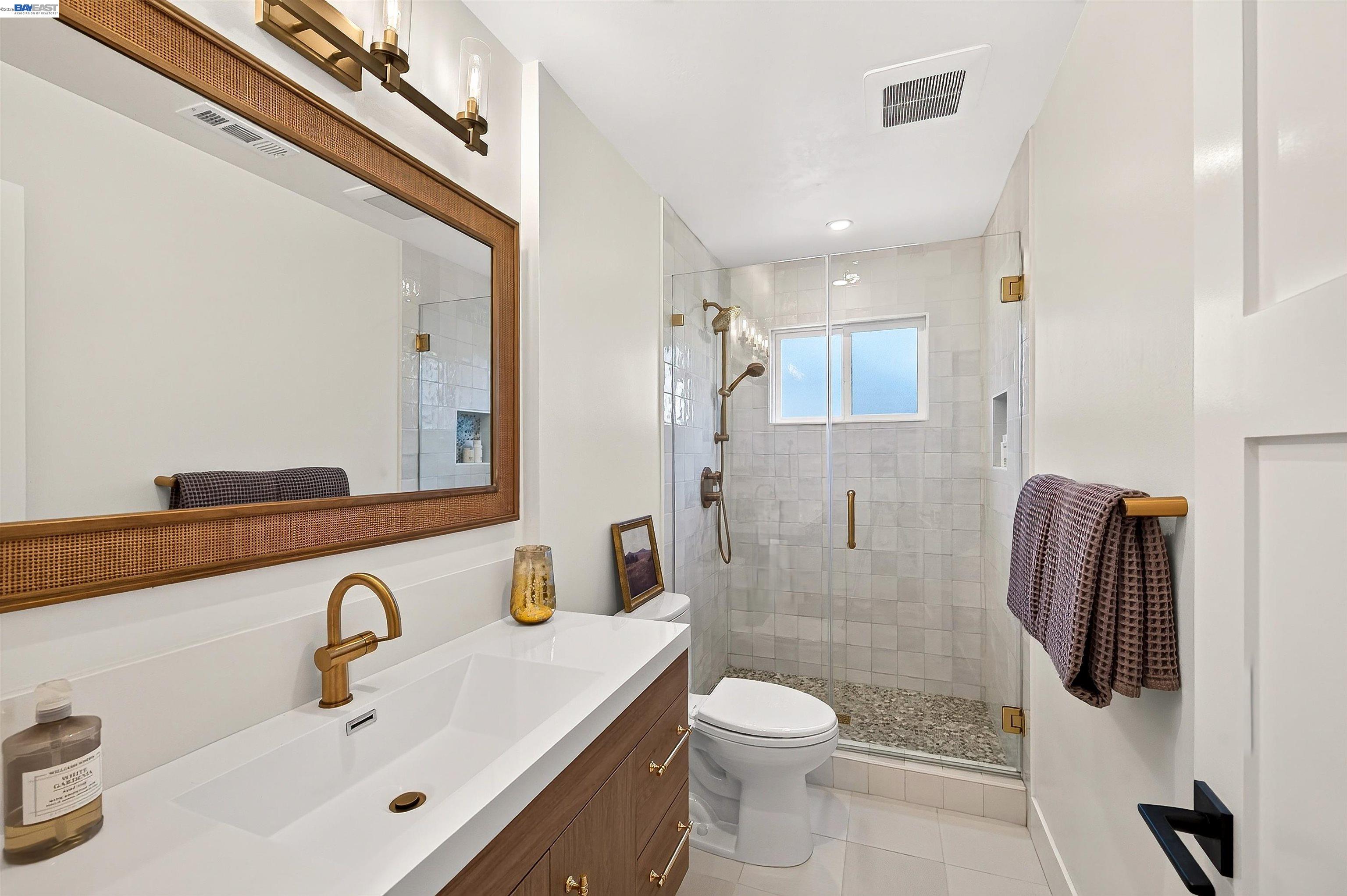 824 Alden Ln