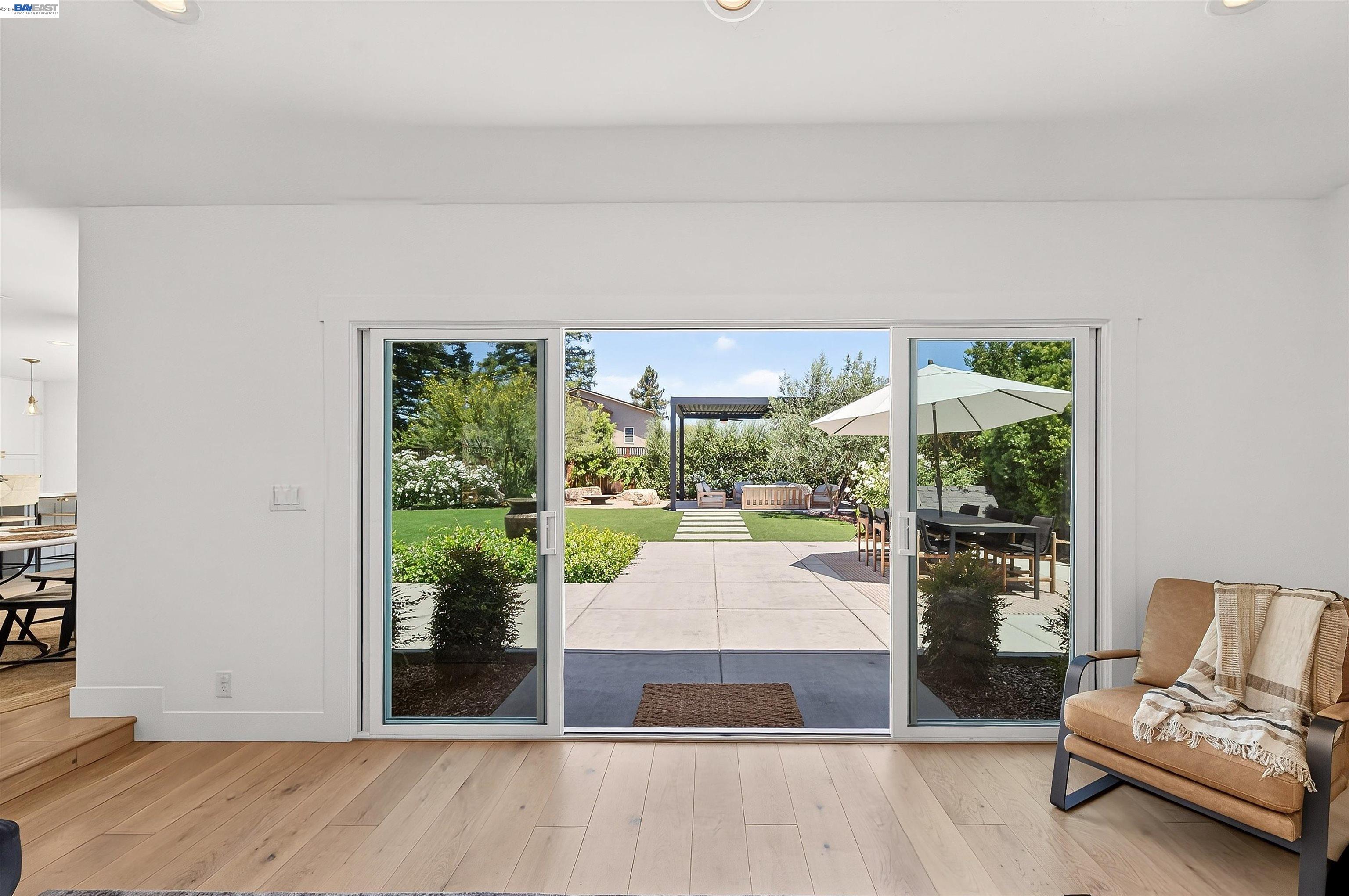 824 Alden Ln