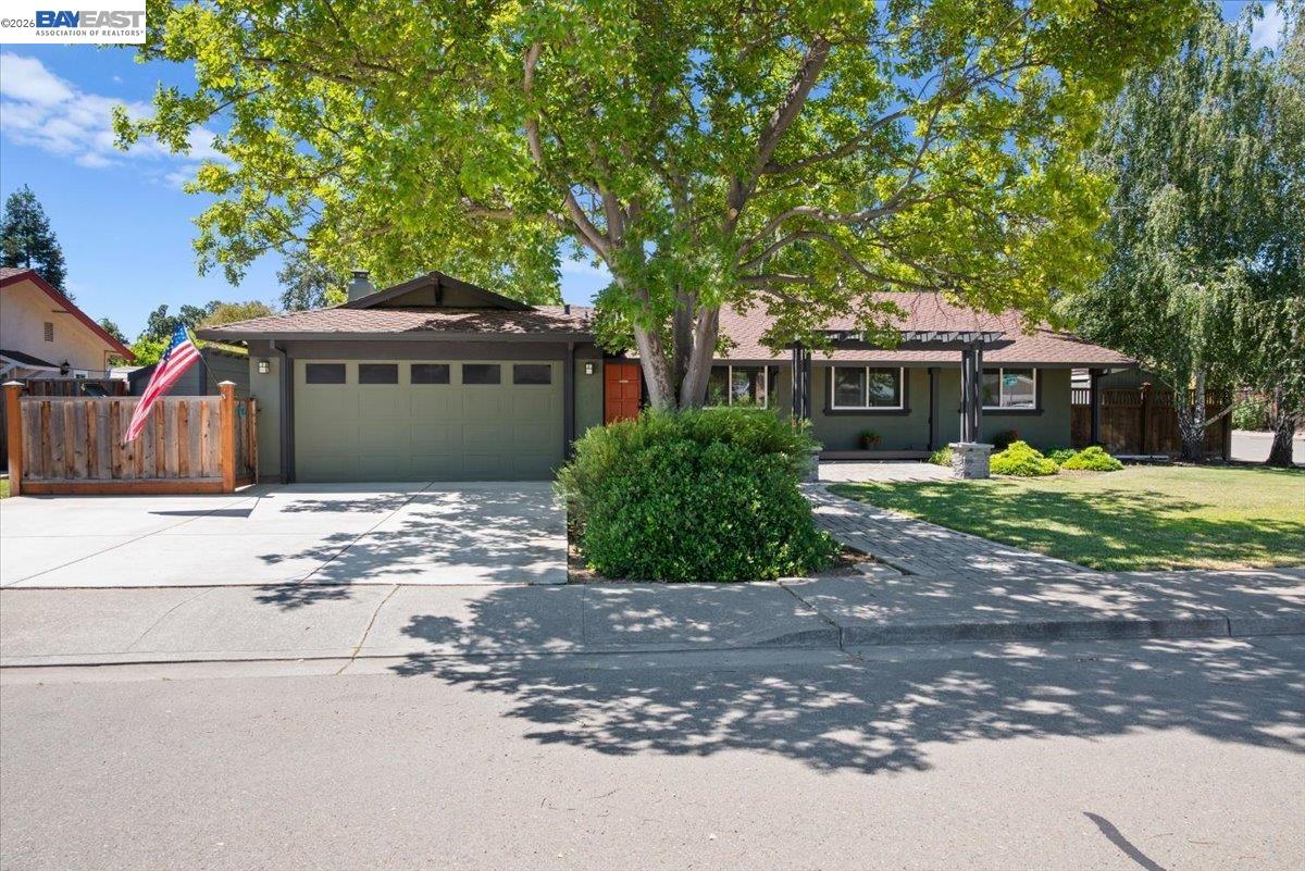 915 Orion Way