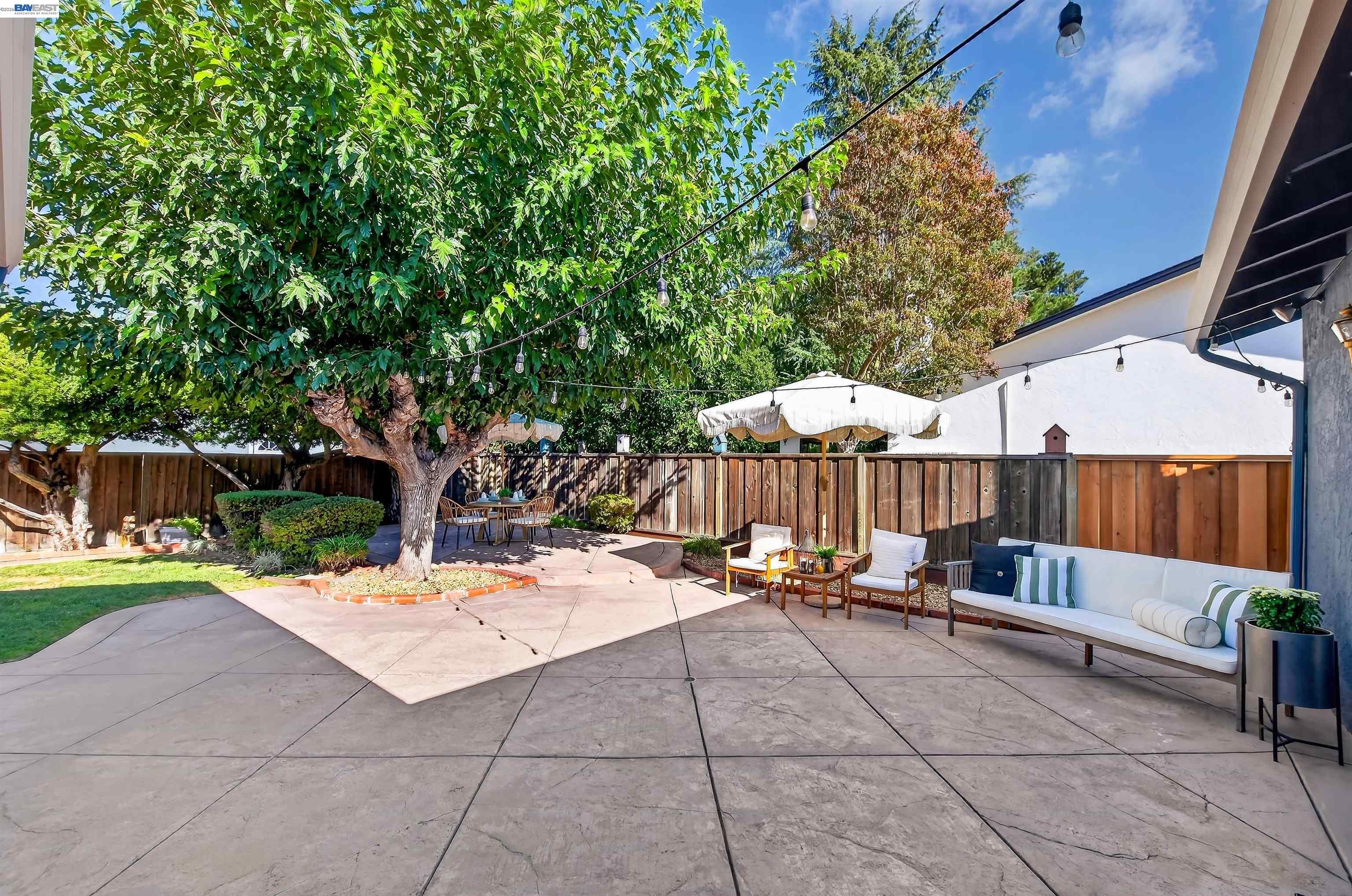 1647 Harvest Rd