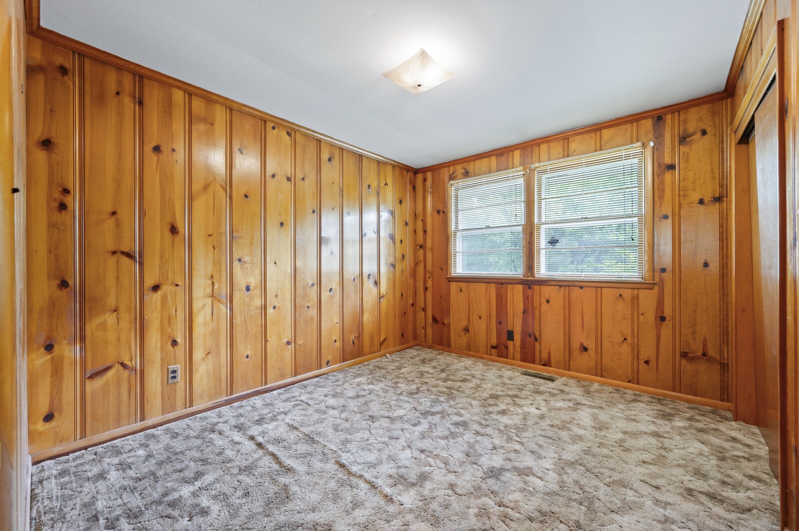 4507 Broomfield Dr