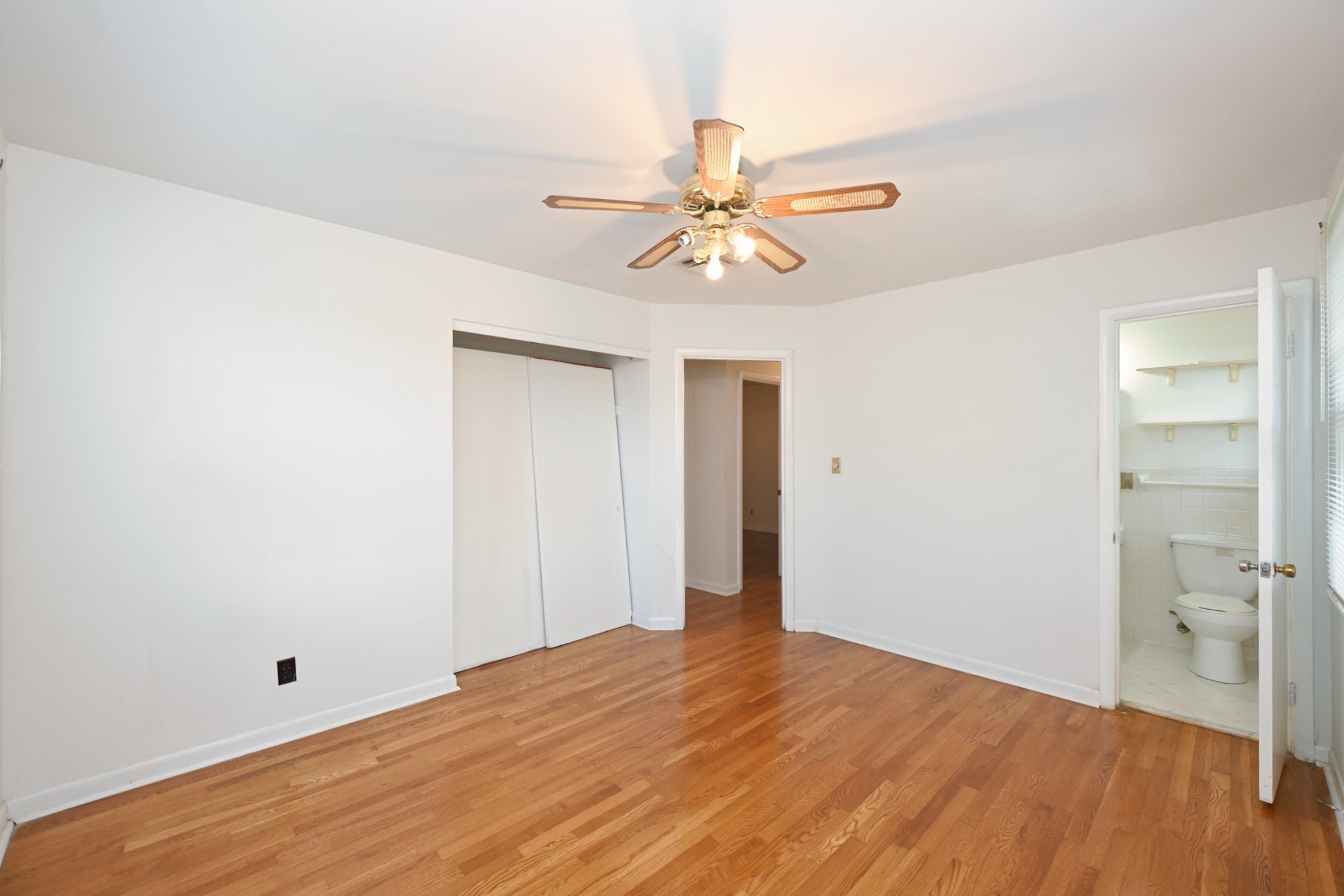 407 Lynn Dr