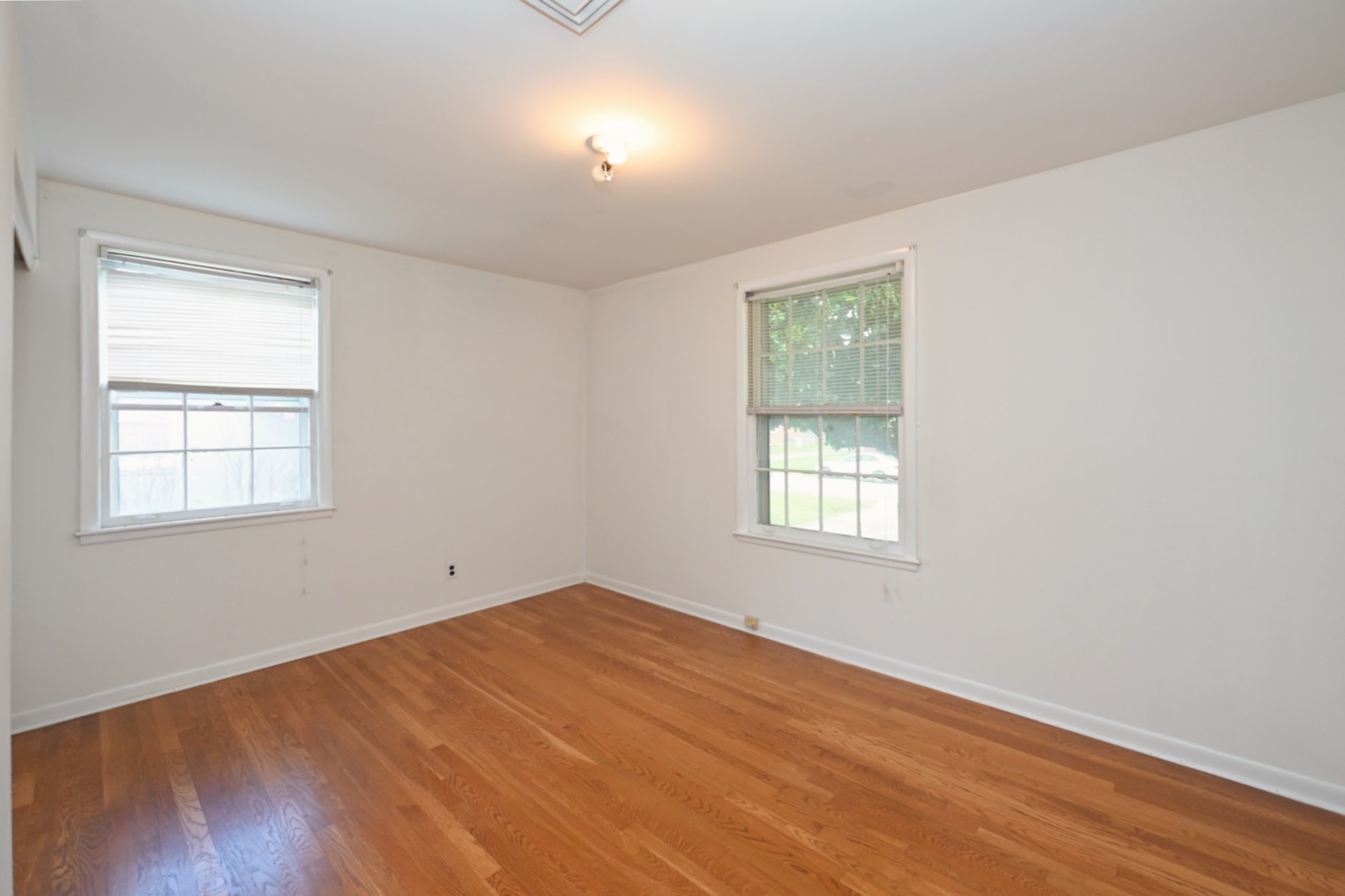 407 Lynn Dr