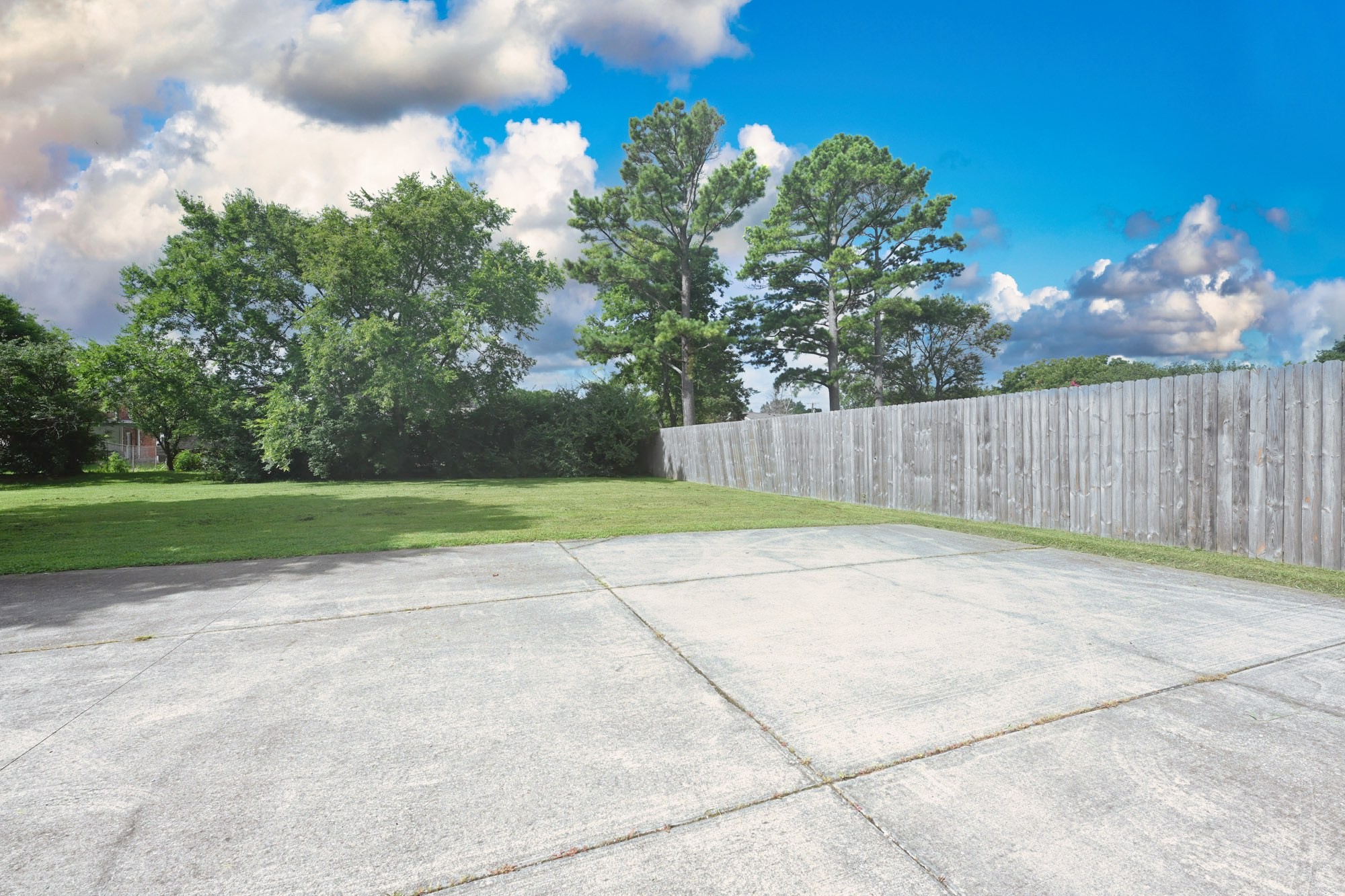 407 Lynn Dr
