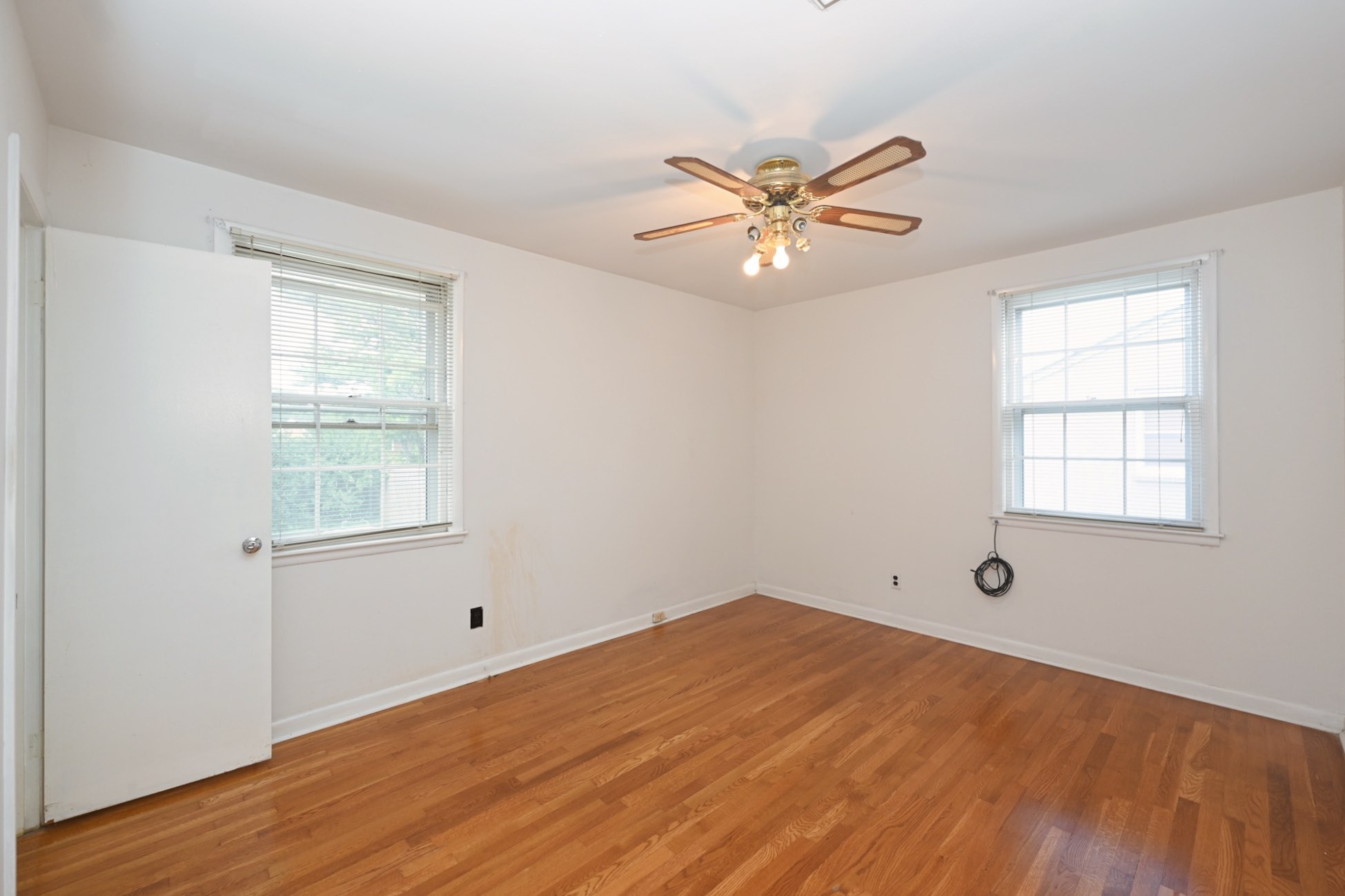 407 Lynn Dr