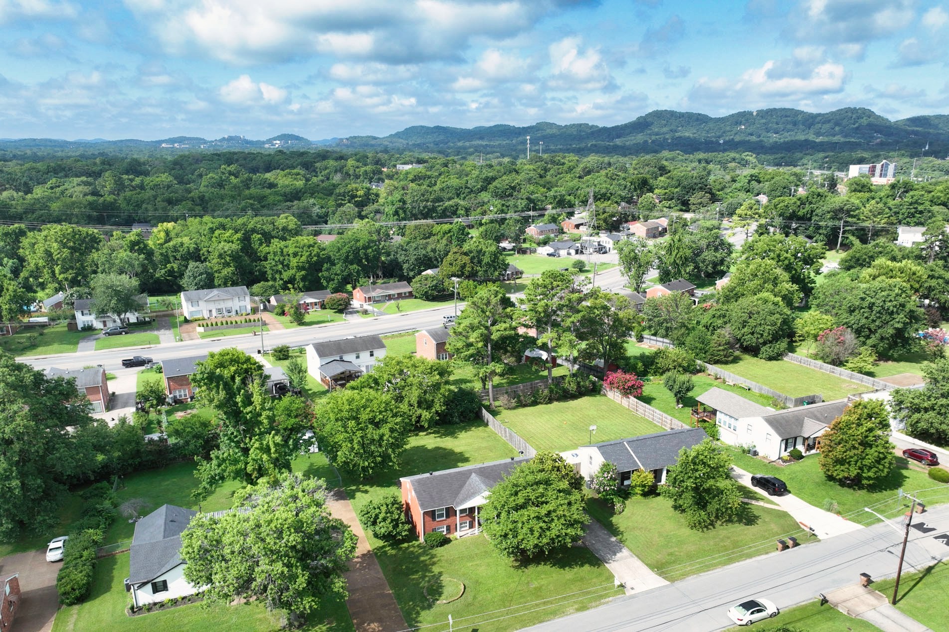 407 Lynn Dr