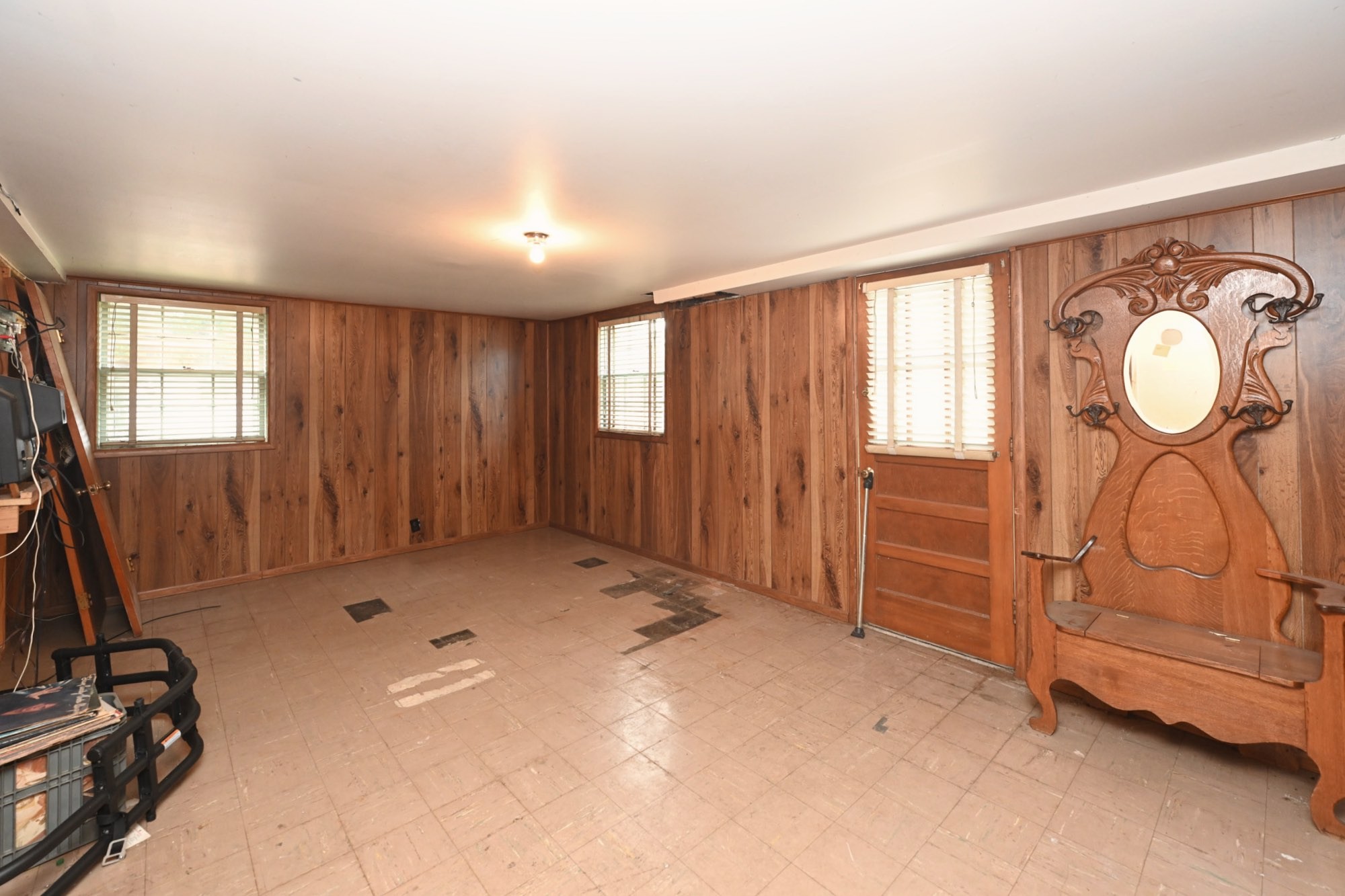 407 Lynn Dr