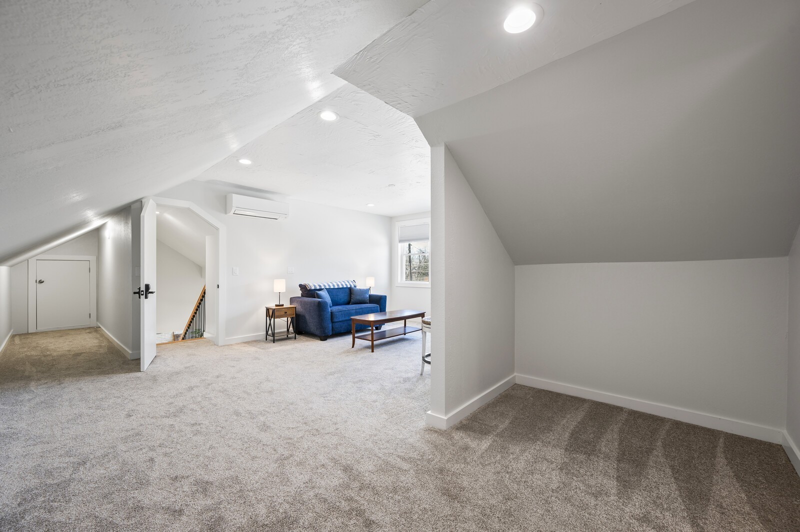 744 Dobbins Pike