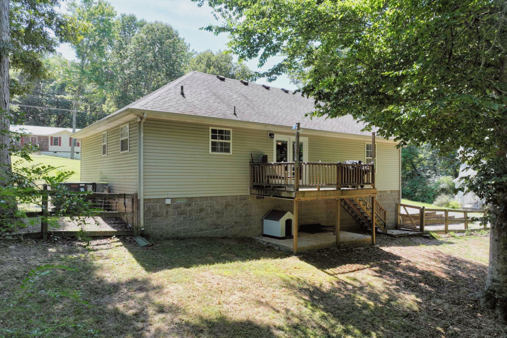 936 Jordan Cir