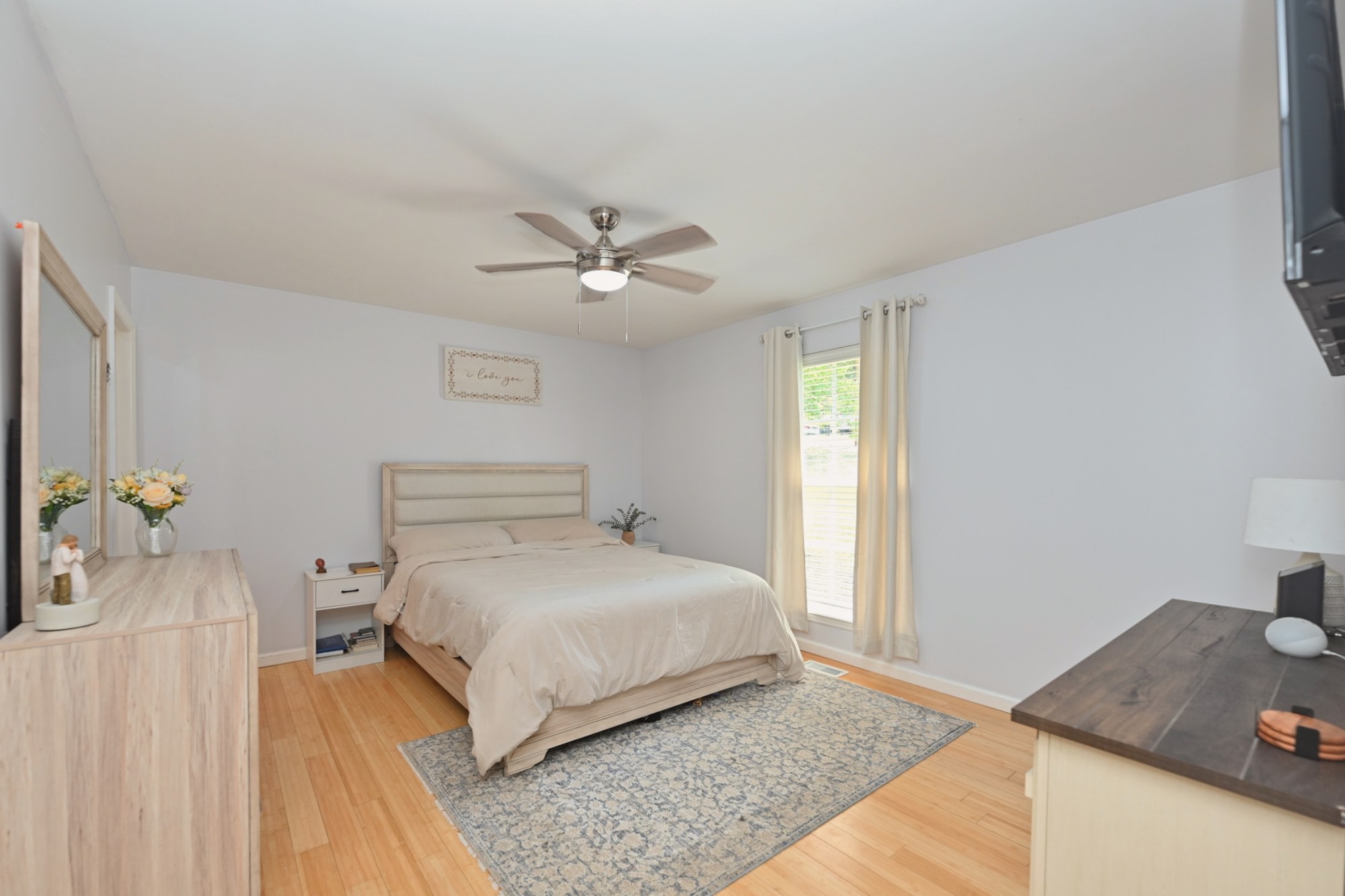 936 Jordan Cir