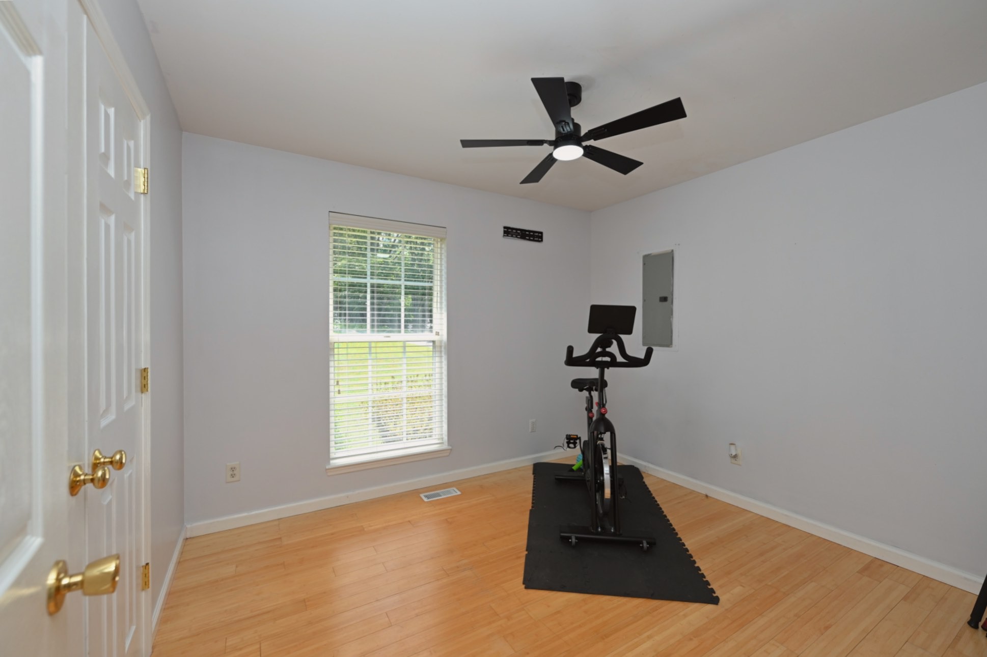 936 Jordan Cir