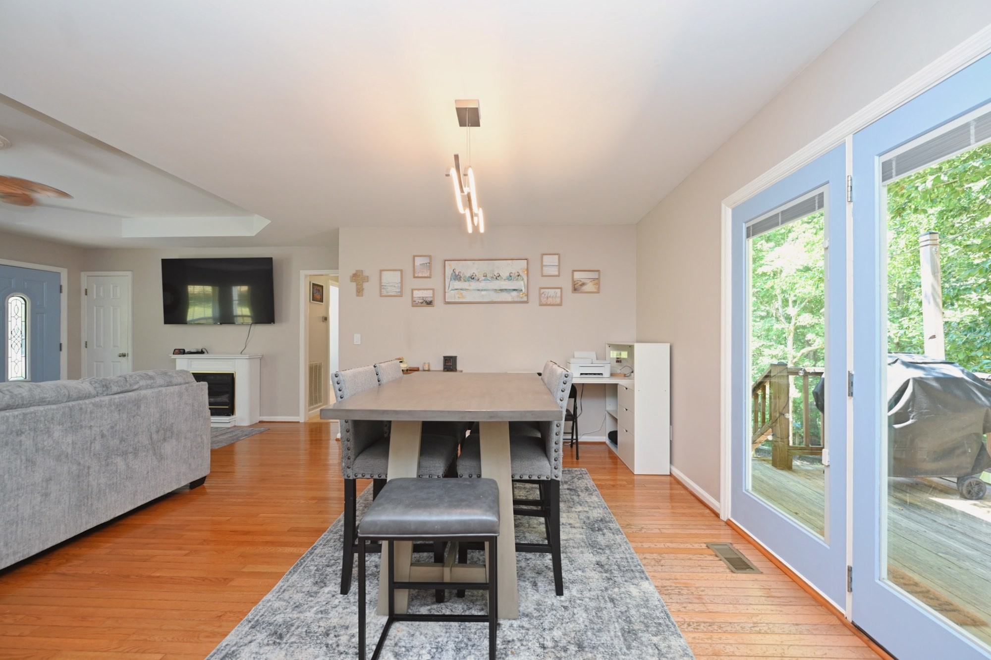 936 Jordan Cir