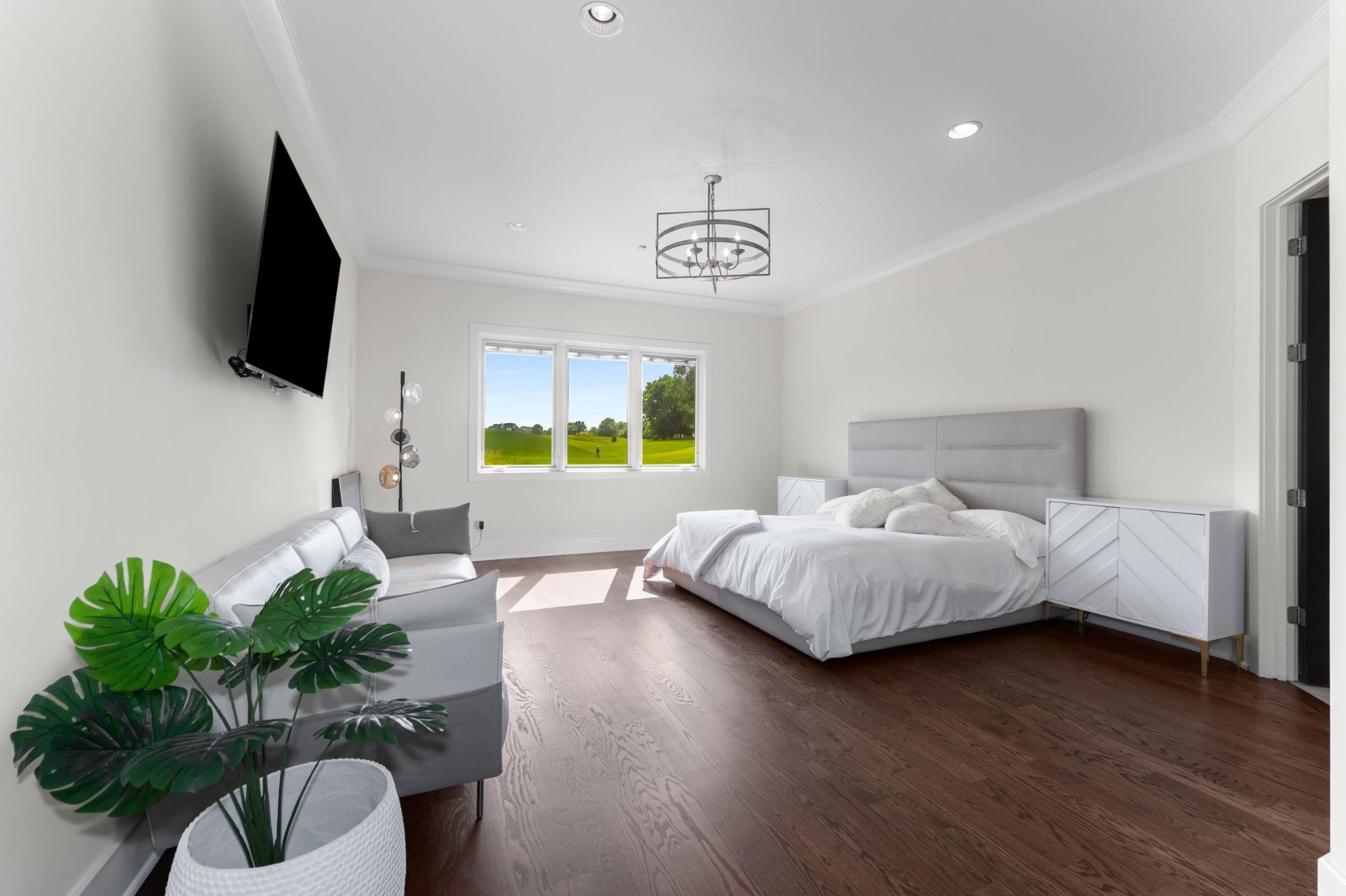 1492 Boardwalk Pl, E