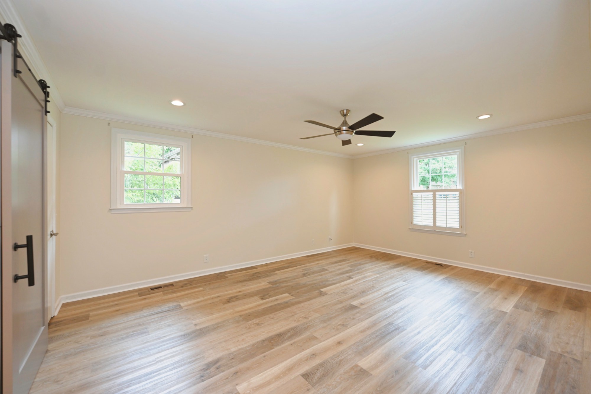 1421 Forest Side Ct
