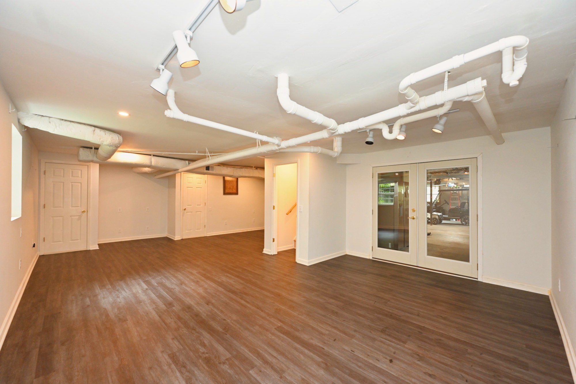 1421 Forest Side Ct